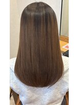 ヌニル(nunill)&nbsp;髪質改善縮毛矯正x10代xブリーチ歴あり