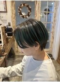 ハンサムショート/センターパート/グラデーションカラー