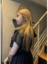 ジーナ(XENA) ハニーベージュ ミディアムヘア