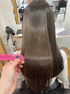 リンド 習志野市 京成大久保(Lind) 【マイナス5歳を叶える♪】［京成大久保/髪質改善/ヘッドスパ］