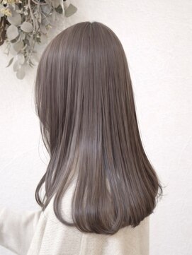 ノエラ(NOELA) 柔らか質感モカグレージュカラー