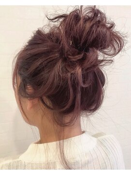 バンクスヘアー(BANK'S HAIR) ピンクアッシュ×お団子アレンジ