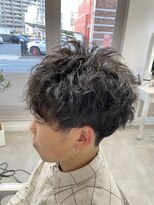 アルト(ALTO)&nbsp;ビジネスカジュアル20代30代ソフトスパイラルパーマツーブロック