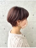 大人女子のくびれショート