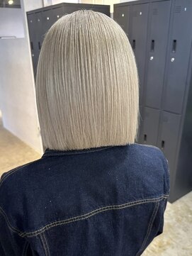 メリー オオサカ(Merly Osaka) オシャレさんと言えばハイトーンボブ_white blond_