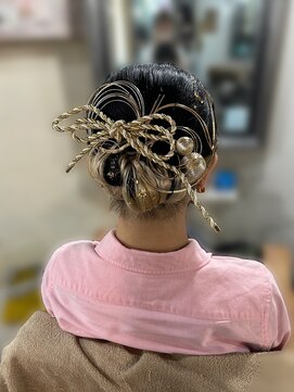 アイビー 新宿(IVY) タイトなアップスタイル