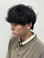 ヒュイル バイ ニアウ(Hwyl by Niau) メンズマッシュシャドウパーマスパイラルパーマニュアンスパーマ