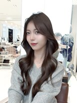 アマトウキョウ アユンチェ(AMA TOKYO×AYUNCHE)&nbsp;韓国スタイル/チュラルくびれへア_くびれ巻き_レイヤーカット