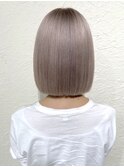 【髪質改善】ミルクティーグレージュ×ぱっつんボブ