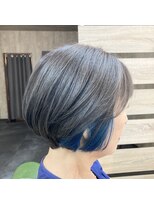 時わすれの森&nbsp;インナーブルーのグラデーションボブ