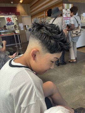 ディスイズザバーバー(This is The BarBer) スパイキーフェード