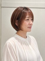 ビーワールド(B WORLD) 【藤枝】丸みシルエットの大人ショートボブ