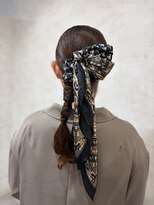 エストリノ(est lino)&nbsp;ヘアアレンジ×スカーフ