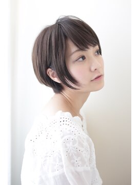 ネオリーブアイム 横浜西口店(Neolive aim) 丸みのあるレディスショート、グレージュ