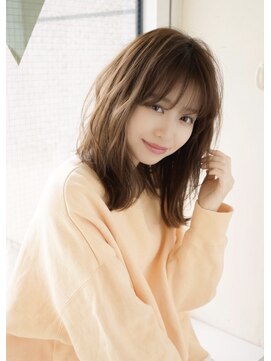 ソワリー 栄(THOiRY) 小顔カットが得意なスタイリストby坂元