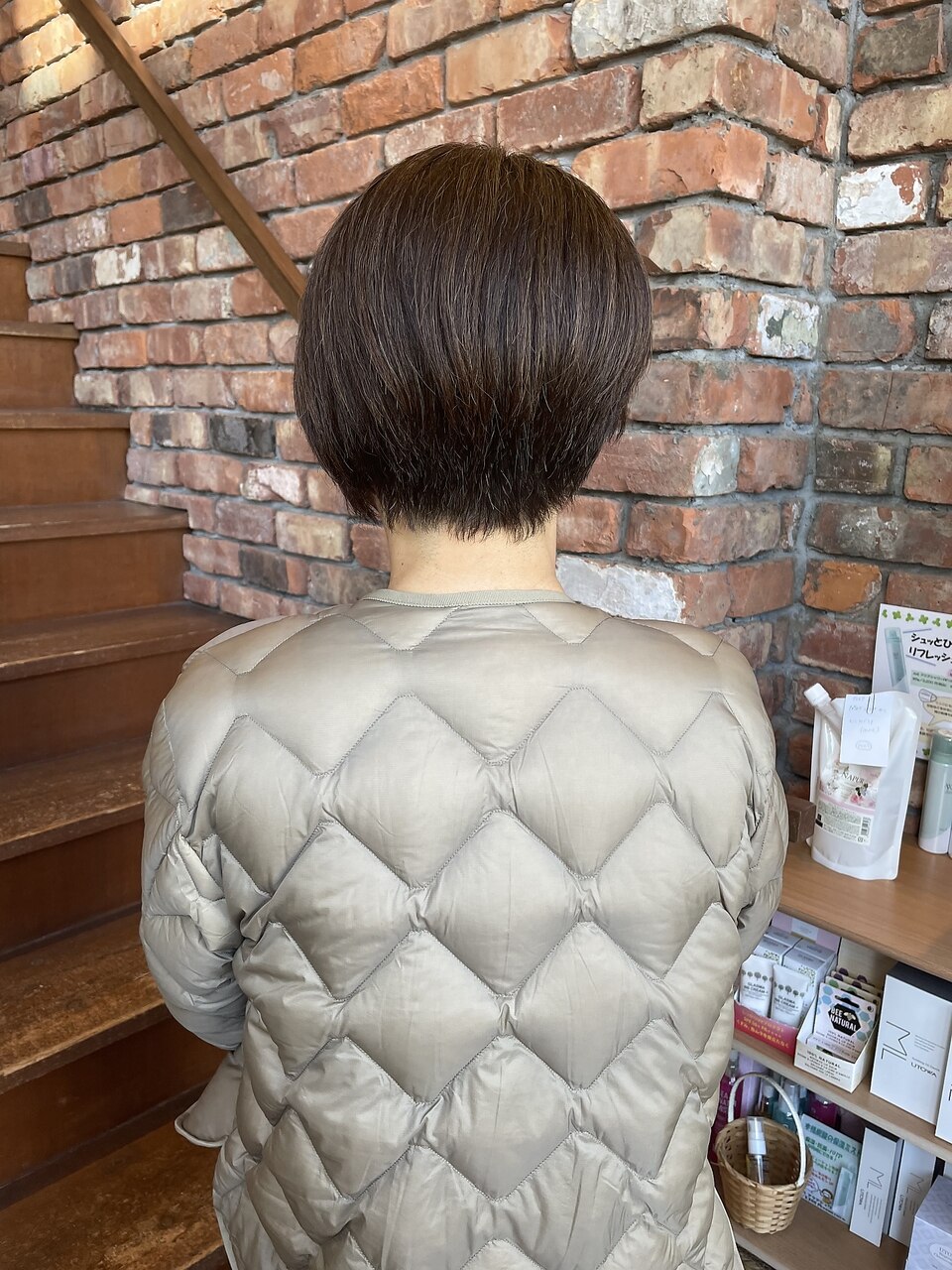 アシンメトリー前下がりショートボブ：L176276685｜ビハツヤ(BIHATSU