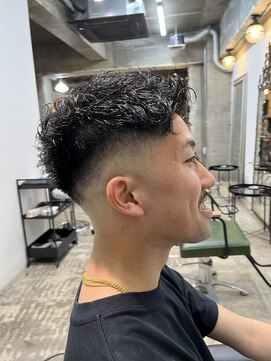 ヘアーラボ ハチ(HAIR LABO HACHI) フェード　バーバー