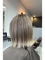 ネジヘアライフ(Nezi Hair Life) バレイヤージュ　ホワイトベージュ