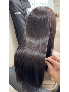 エミュスト(Emuest) 艶髪☆心斎橋髪質改善