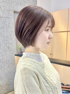 ビームズ ヘアー ブラン(Bee ms HAIR Blanc+) ショートボブ コンパクトショート 透明感ベージュカラー