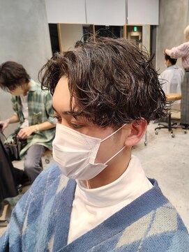エリマ 武蔵小杉(elima) スパイラルパーマ/アップバング/センターパート/ツーブロック