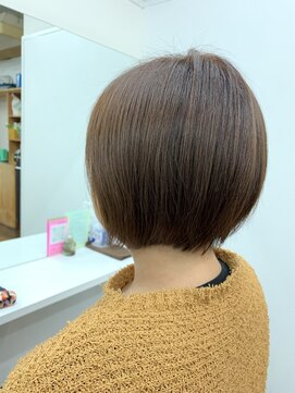 ヘアーアンドスパ ベアーズ 2 前下がりミニボブ