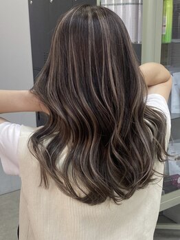 エッセンザ 梅田(ESSENZA)の写真/《当日予約OK☆》技術・空間・接客、全てにこだわった"ESSENZA"一人一人に合った施術をご提案♪