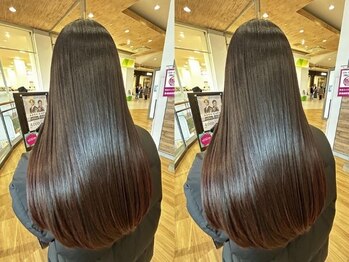 タヤ イオンモール津田沼店(TAYA)の写真/縮毛や強いクセをストレートアイロンで伸ばし憧れのサラサラ髪に♪ポイント縮毛矯正で部分的な施術もOK！