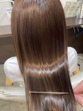 スタジオワコー 上野御徒町店 髪質改善+縮毛矯正