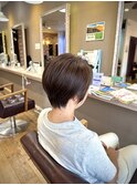 くびれショート丸みショート白髪ぼかし細めハイライト