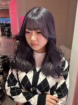 ダズリングディア(Dazzling Deer)&nbsp;グレー／ロング／暗めカラー／巻き髪／レイヤーカット