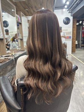 ラピス 横浜(Lapis) ミルクティーベージュシールエクブリーチカラーレイヤーカット