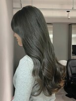 エル バイ アンキシム(elu by AHNKISM)&nbsp;髪質改善ブリーチなしオリーブグレージュ