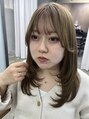 ダイス(Dice) 柔らかいベージュに鎖骨上からの軽めのハイレイヤー
