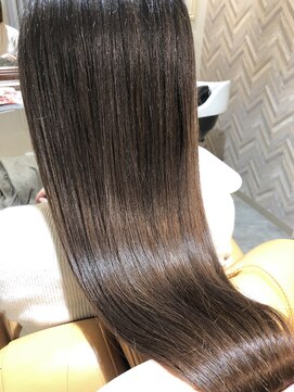 トゥーリ 筑紫野店(tuuli) tuuli筑紫野 艶髪ロング ヘアエステ / 八谷昌直