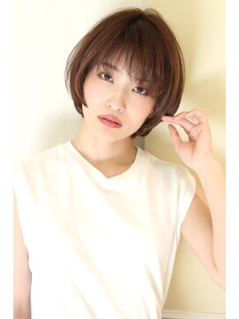 レウナ 外苑前(Reuna) 30代40代に人気シルエットが綺麗に見えるひし形ショートボブ