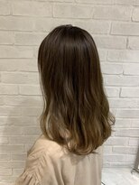 コム(com by neolive)&nbsp;ブリーチグラデーション×ベージュ　3