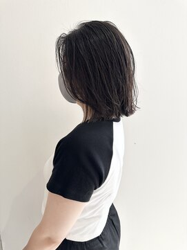 ヨーク(YOKE) YOKE 20代30代大人ボブ切りっぱなしボブ長め前髪アッシュグレー