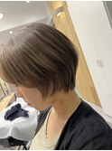 ショートボブ