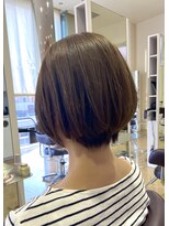 レッド(ReD) 大人可愛いショートボブ丸みアゴライン大人気◎