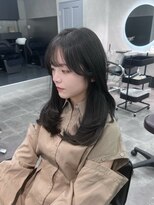 ジーニー 千葉(GENiE)&nbsp;韓国レイヤーカット/顔周り/ダークグレー【佐藤詩門】