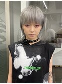 ハイレイヤーショートウルフカットハイトーンホワイトシルバー
