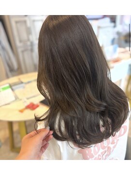 ハグクレア(HUG CLAIRE) ベージュカラー