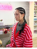 アンゼロ(UNZELO)&nbsp;ボヘミアンテイストなコーンロウ