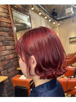 ヘアメイク フレンシア(hair make flencia) 大人可愛い艶感チェリーレッド外ハネボブ【223スタイル】