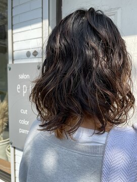 エピ(epi) ミディアム外国人風パーマスタイル