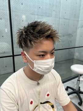 イーラ(era) 短髪×ジェットモヒカン×メッシュ