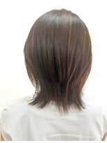 黄ぐまくん美容室 ミディアムレイヤー