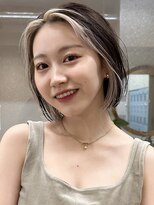 サンク 原宿 表参道(cinq)&nbsp;コントラストのあるベージュカラーのインナーカラー