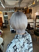 アイノベル(‘Inovel’)&nbsp;ホワイトグレージュ